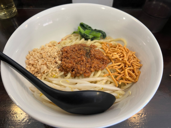 「汁なし担々麺」@自家製麺ほうきぼし 神田店の写真