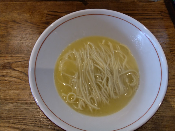 「3種の地鶏の白湯ラーメン(塩、かけ)」@らー麺屋 バリバリジョニーの写真
