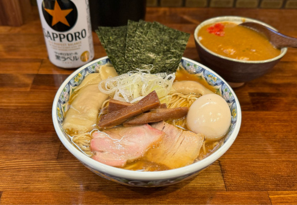 「もちもち雲呑味玉中華そば¥1250、のり¥100」@奈つやの中華そばの写真