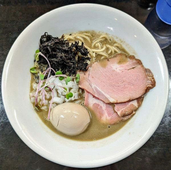 「味玉濃厚そば」@麺処 晴の写真