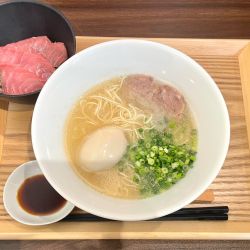 豚骨らあ麺＋天然生本マグロ丼セット（+¥580）