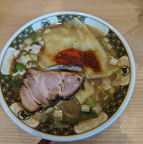 「すごい煮干しラーメン(大)」@どうけん 新百合ヶ丘マプレ店の写真