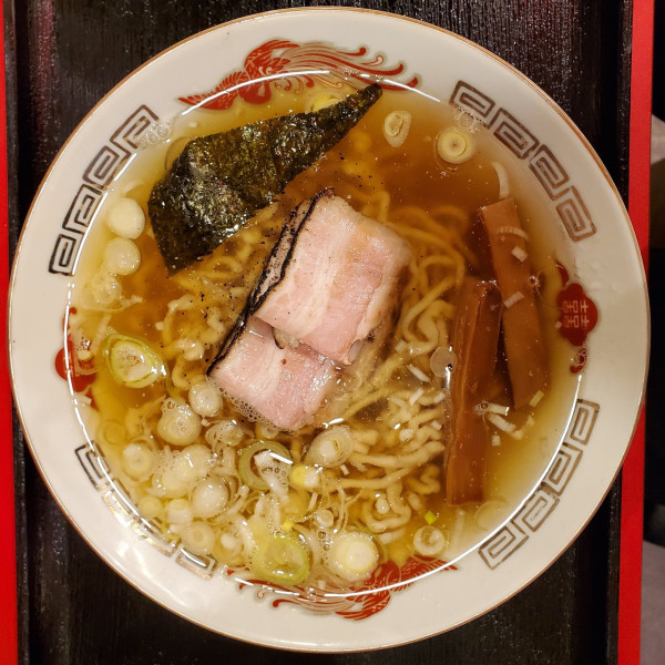 「醤油らぁめん」@Jikasei Mensho 渋谷パルコ店の写真