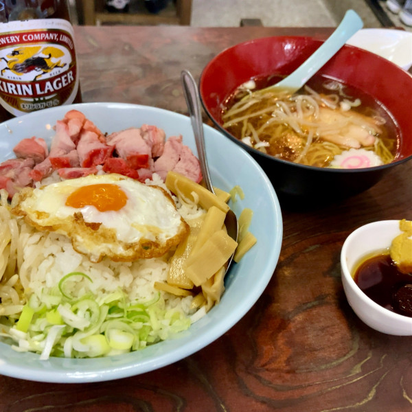 「小ラーメン(写真奥)¥200」@酔来軒の写真