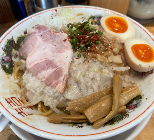 「背脂まぜそば」@背脂ラーメン チャッチャ亭の写真