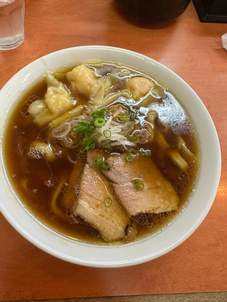 「海老ワンタンメン 濃口」@日陰の写真