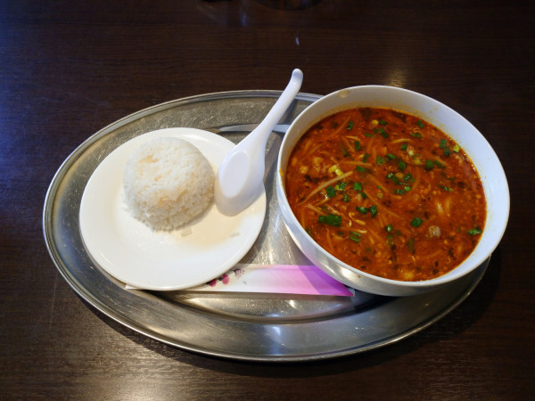 「スープカレーうどん（880円）＋ドリンク（100円）」@インディアンキッチン＆バーの写真