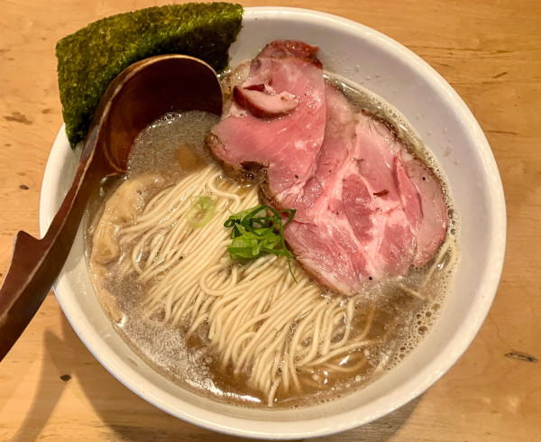 「中華そば　大盛り」@中華蕎麦 蘭鋳の写真