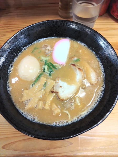 「半熟味玉中華そば」@天鳳 新橋店の写真