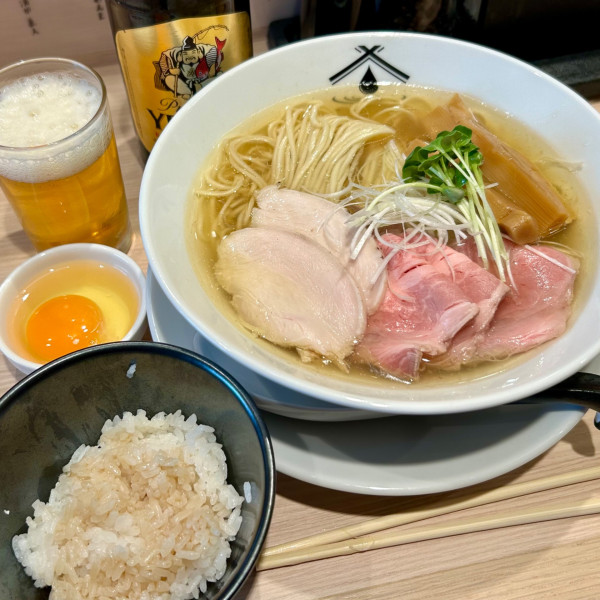 「淡麗チャーシューらーめん＋エビス瓶ビール＋玉子かけごはん」@麺 ひしおのキセキの写真