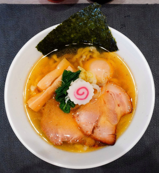 「しおら〜麺＋味玉＋瓶ビール」@手打ち 蓮の写真