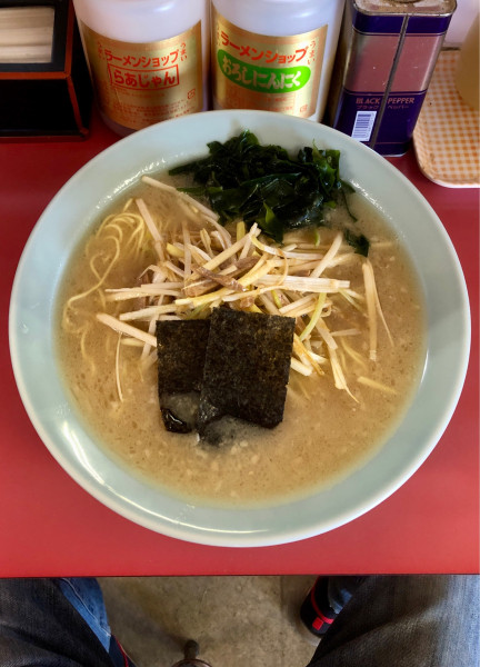 「ネギラーメン中盛（700+100）」@ラーメンショップ 荻野店の写真