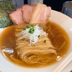 豚醤油ラーメン