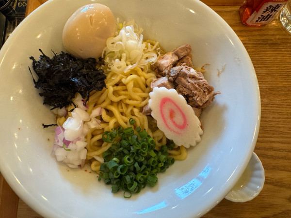 「貝出汁油そば」@麺's キッチン RIRIの写真