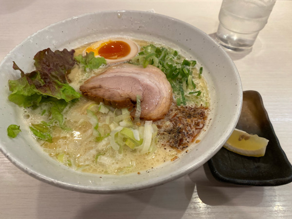 「極み鶏950円」@ゴル家 伊勢佐木モール店の写真