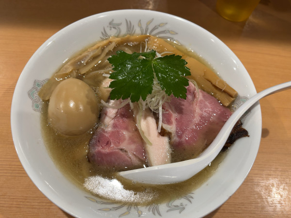 「特製伊吹いりこの手揉み中華蕎麦1500円」@北千住煮干中華蕎麦 かれんの写真