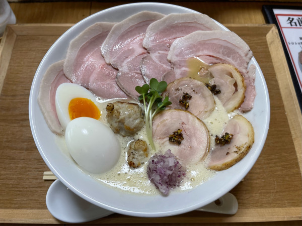 「特製鶏白湯塩ラーメン」@名前のないラーメン屋の写真