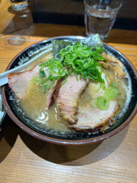 「国産チャーシュー中華蕎麦（1300円）」@中華蕎麦 ひら井の写真