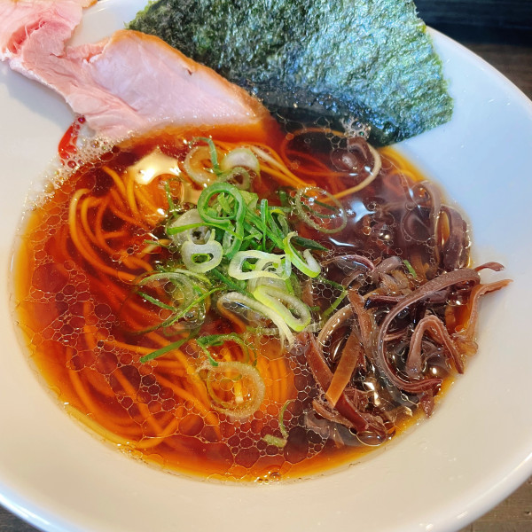「朝ラーメン 醤油　600円」@燵家製麺の写真