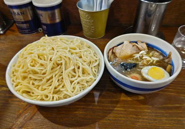 「もりチャーシュー+中盛」@東池袋大勝軒 本店の写真