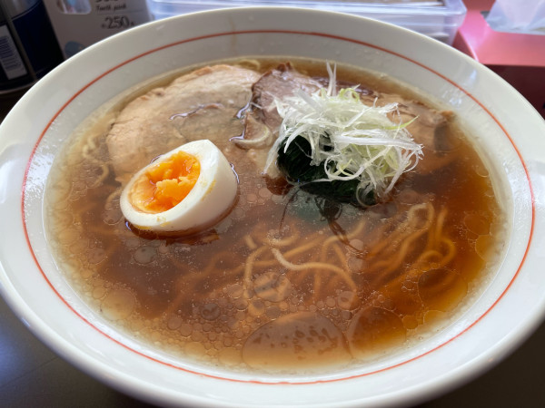 「中華そば　しょうゆ　細麺」@中華そば 縁日 本店の写真