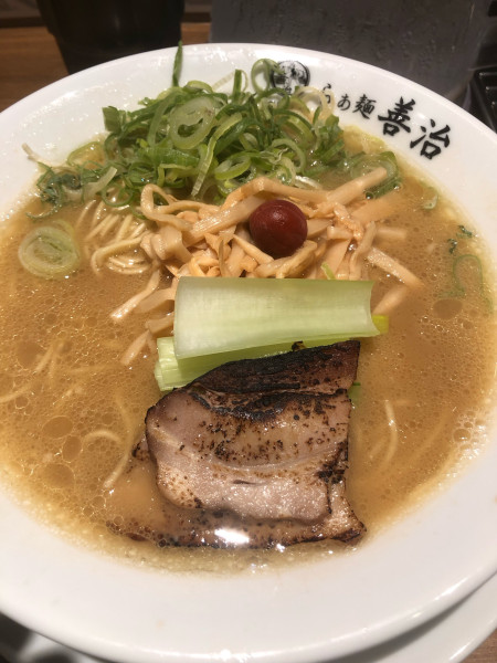 「濃厚醤油ラーメン」@らぁ麺 善治 日吉店の写真