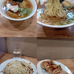 『らぁめん 半チャーハンセット+餃子(¥900+400)』