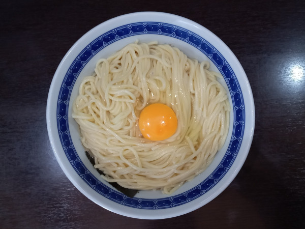 「塩油そば（中・温かい）＋生玉子」@中華そば べんてんの写真