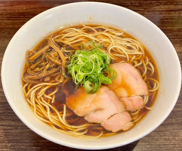 「醤油ラーメン」@かしわぎの写真