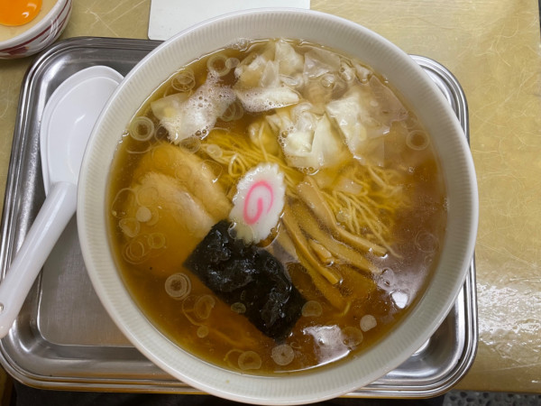 「ワンタンメン ¥1200 生玉子 ¥70」@大宮大勝軒の写真