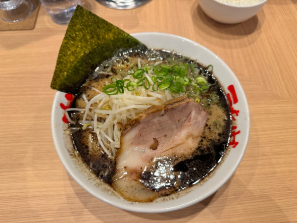 「らーめん 650円」@なんつッ亭 戸越銀座店の写真