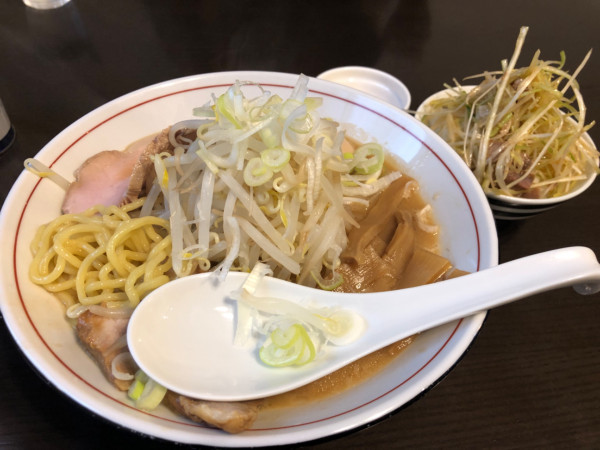「味噌とんこつ らぁ麺 + ねぎ飯(少) ￥1,050-」@らぁー麺や くろべいの写真