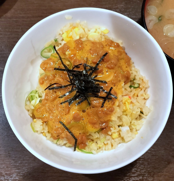 「納豆チャーハン(ハーフ) 680円」@焼肉 純ちゃん 名和店の写真