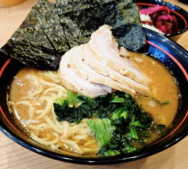 「チャーシューメン並」@家系 麺場寺井の写真