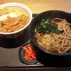 富士そば 川越店の画像