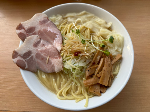 「【期間限定】塩中華そば 特盛　930円」@はぐれ雲の写真