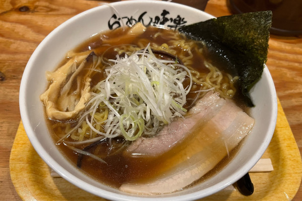 「焼き醤油らーめん+利尻とろろ昆布」@利尻らーめん 味楽 新横浜ラーメン博物館店の写真