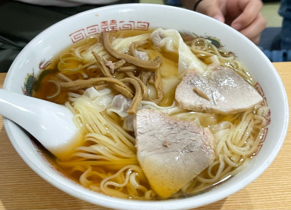 「ワンタンメン」@新京亭の写真