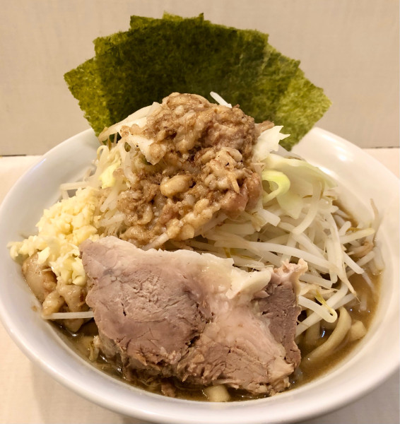 「国産　豚ラーメン　300g　880円　海苔70円」@豚仙人 金沢八景店の写真