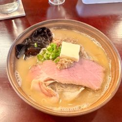 味噌ラーメン バタートッピング