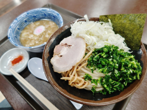 「ニラねぎつけめん(大)(940+200円)」@舎鈴 ジョイフル本田瑞穂店の写真