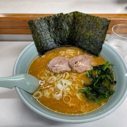 味噌ラーメン中(780円)