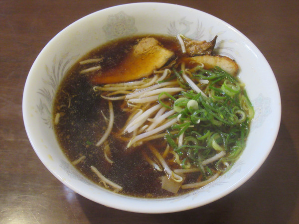 「ラーメン（しょうゆ）（550円）」@かんちゃんの写真