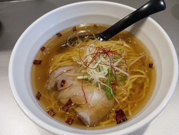 「琥珀醤油拉麺(¥500)」@天雷軒 神谷町の写真