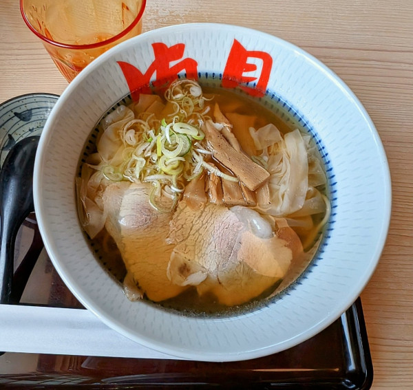 「ワンタンメン小　120ｇ」@ワンタンメンの満月 酒田本店の写真