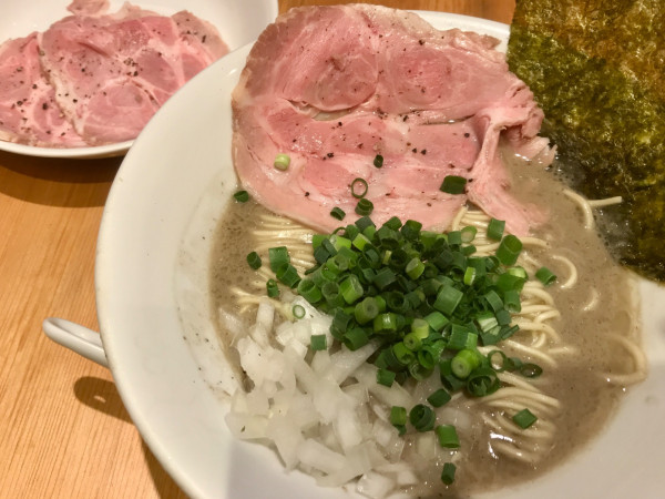 「バカニボチャーシュー」@麺屋 まほろ芭の写真