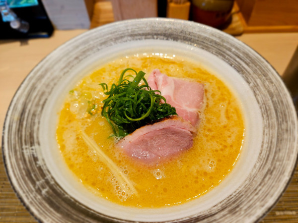 「鶏そば」@麺道 金獅子の写真