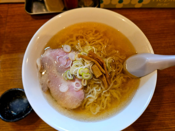 「伊吹いりこと鰹のらーめん」@手打ちらーめん はやぶさの写真