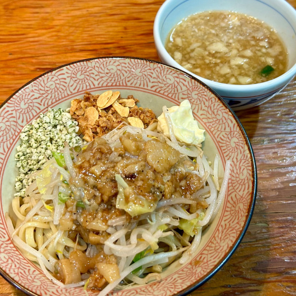 「つけめん(玉ねぎ・アブラ・オニガリ・あお天・ガリマヨ)」@さなじ ファイナルの写真