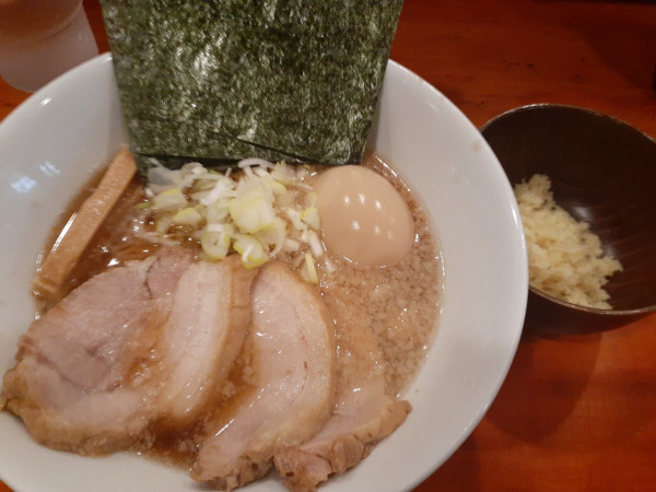 「特製ラーメン＋ショウガ」@拉麺 あさがおの写真